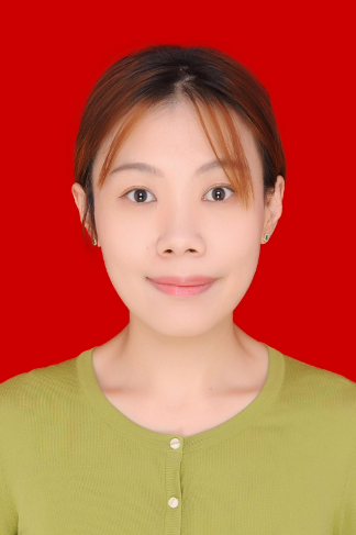 李雯